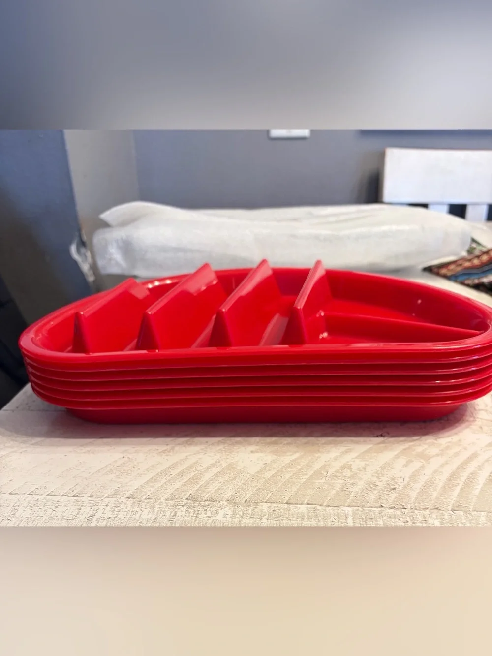 Red plastic taco plate set